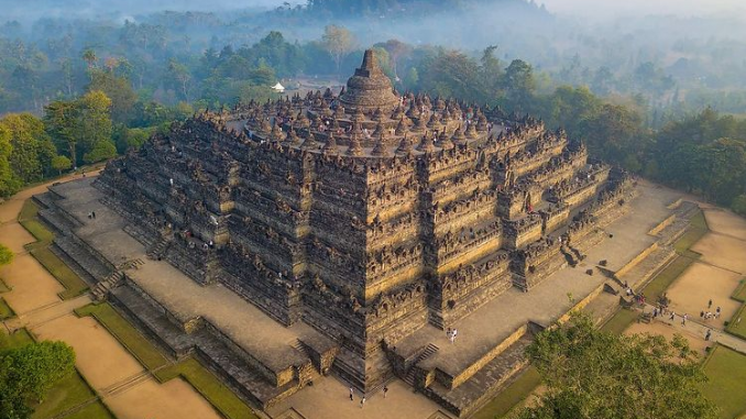 Bangunan Bersejarah yang Masih Berdiri Kokoh hingga 2026